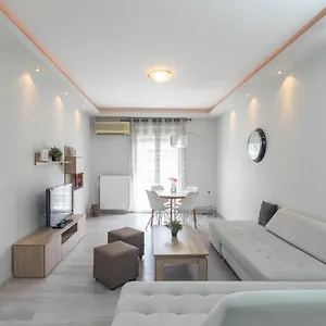 https://houseloft-commercial-central.hotels-of-thessaloniki.com